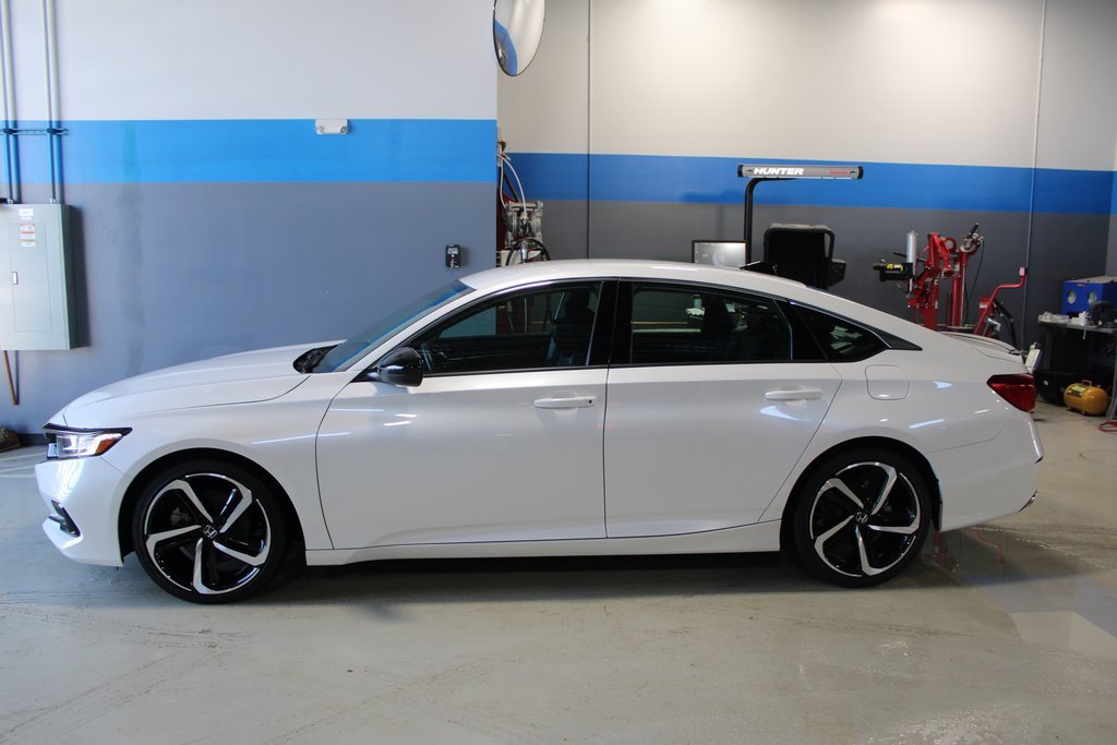 Used 2022 Honda Accord Sport image 17
