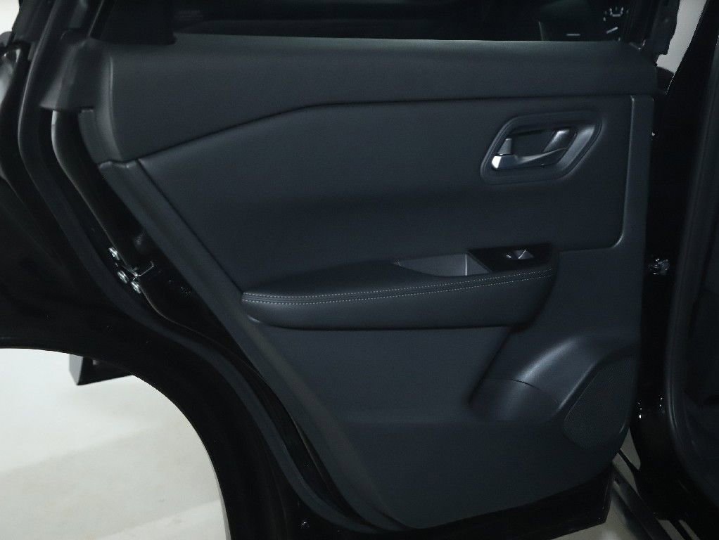 Certified 2026 Nissan Rogue SV image 13