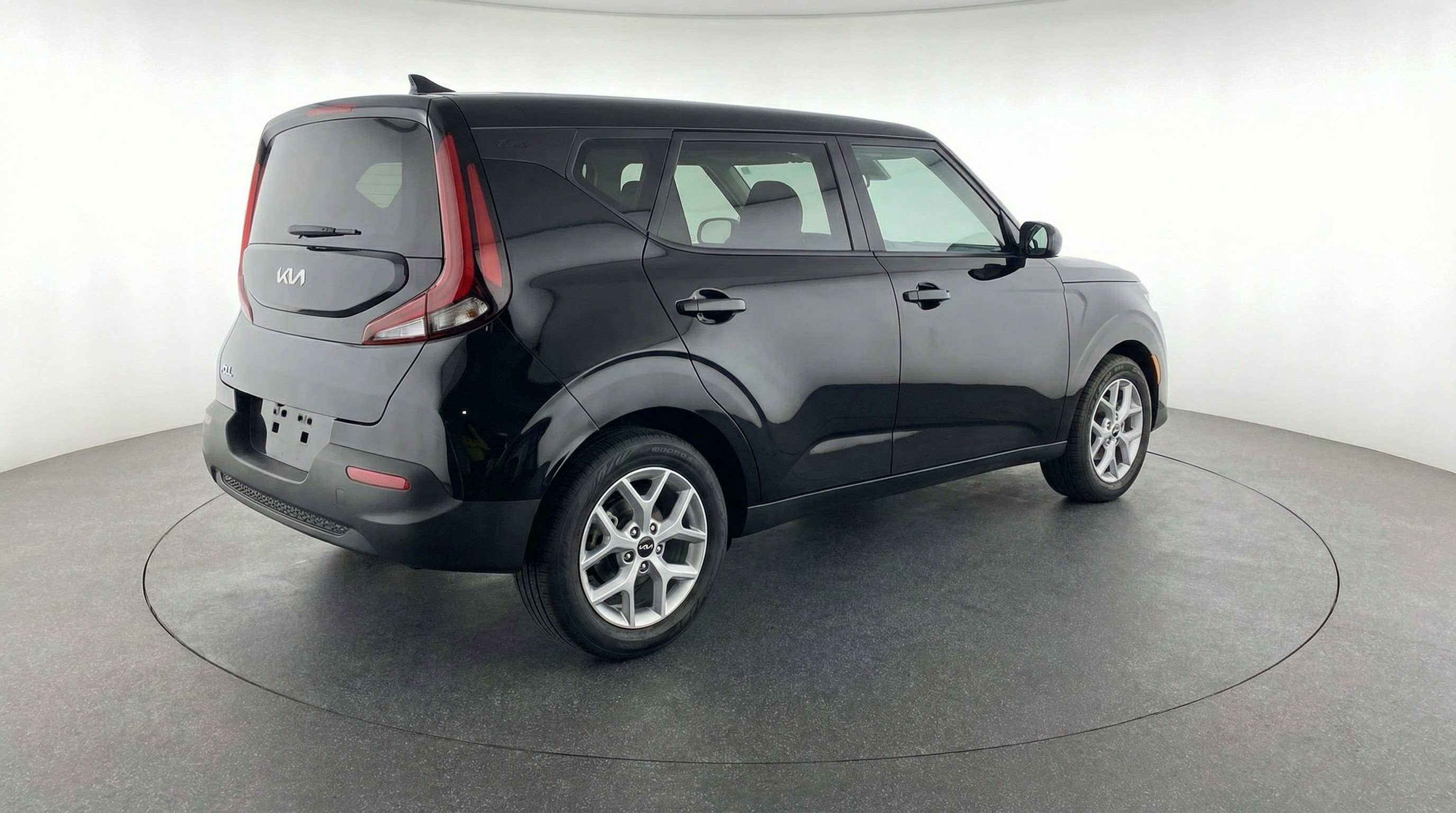 Used 2025 Kia Soul LX w/ LX Technology Package image 9