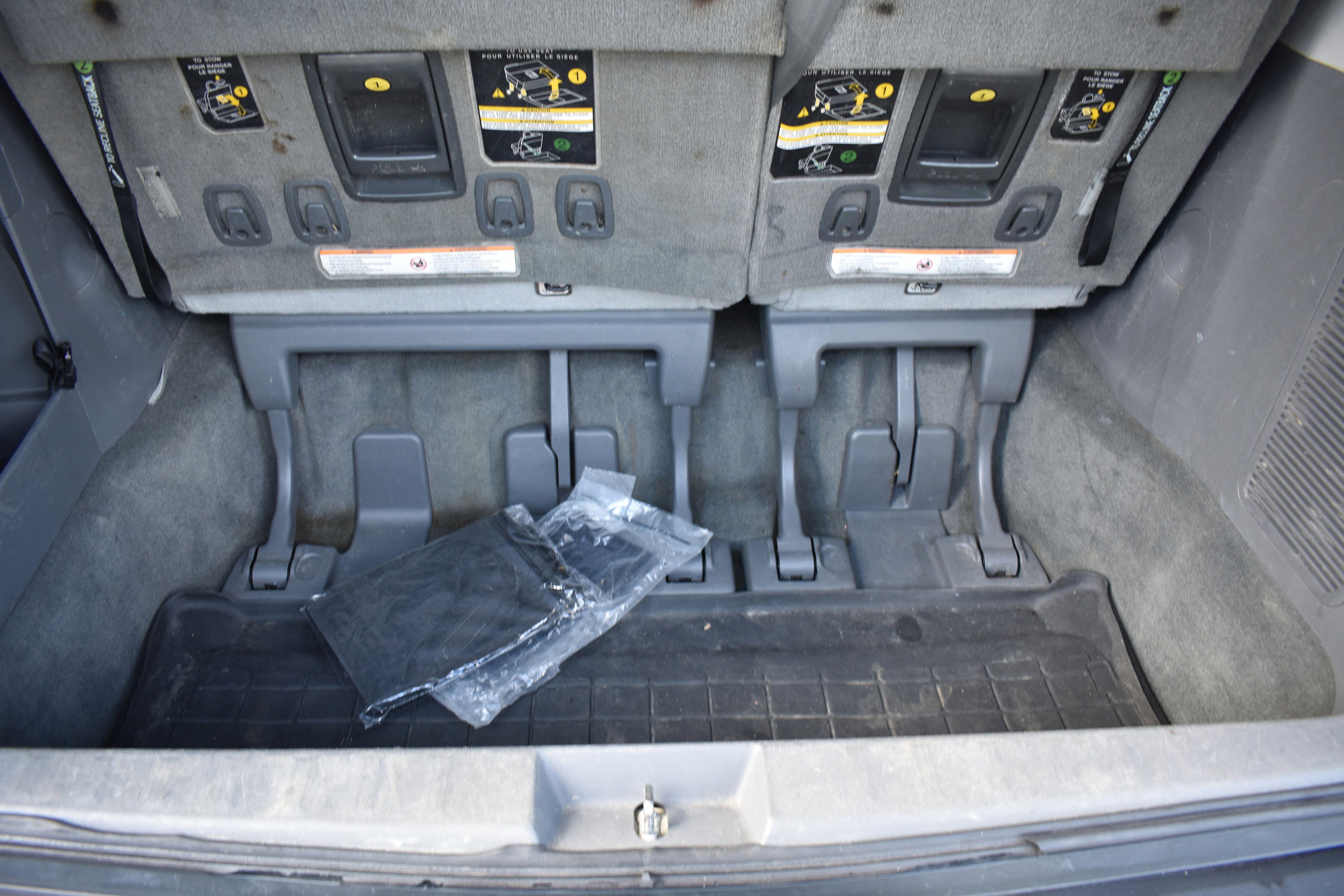 Used 2017 Toyota Sienna L image 35