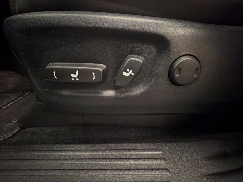 Used 2015 Lexus GX 460 w/ Comfort Package AWD/4WD image 19