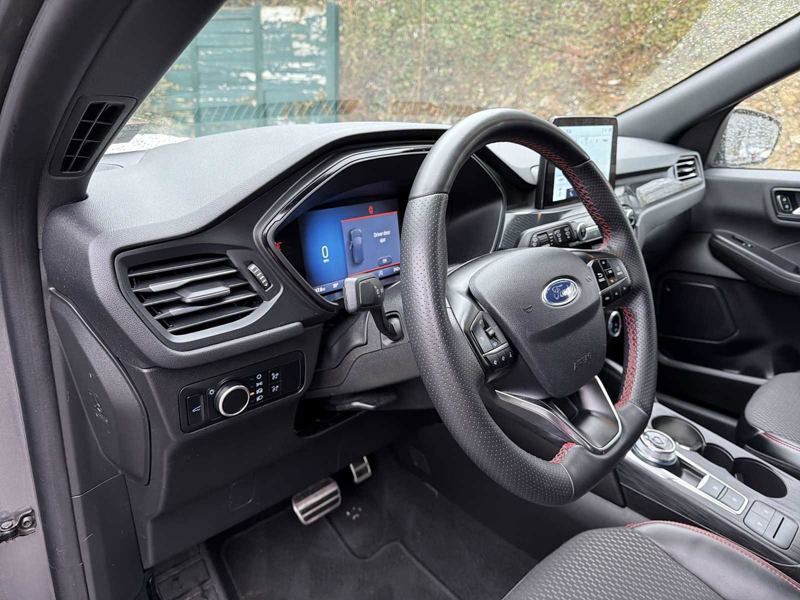 Used 2024 Ford Escape ST-Line image 10