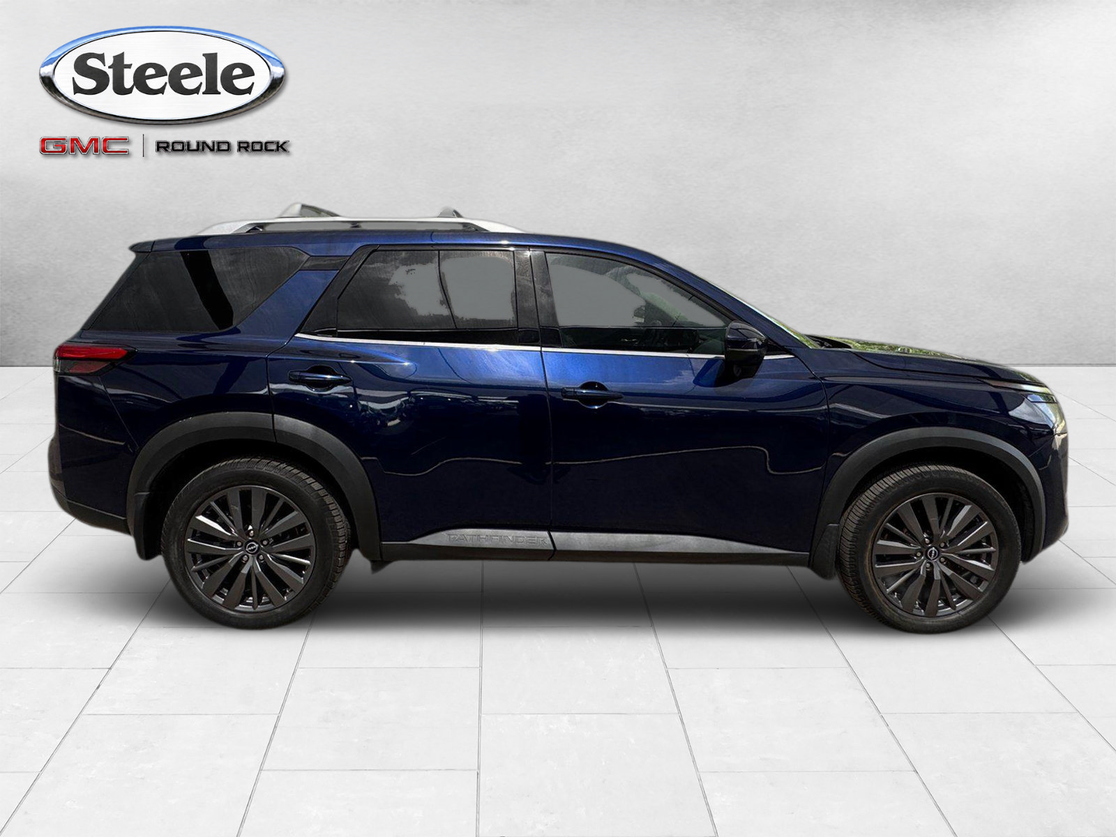 Used 2022 Nissan Pathfinder SL w/ SL Premium Package FWD image 6