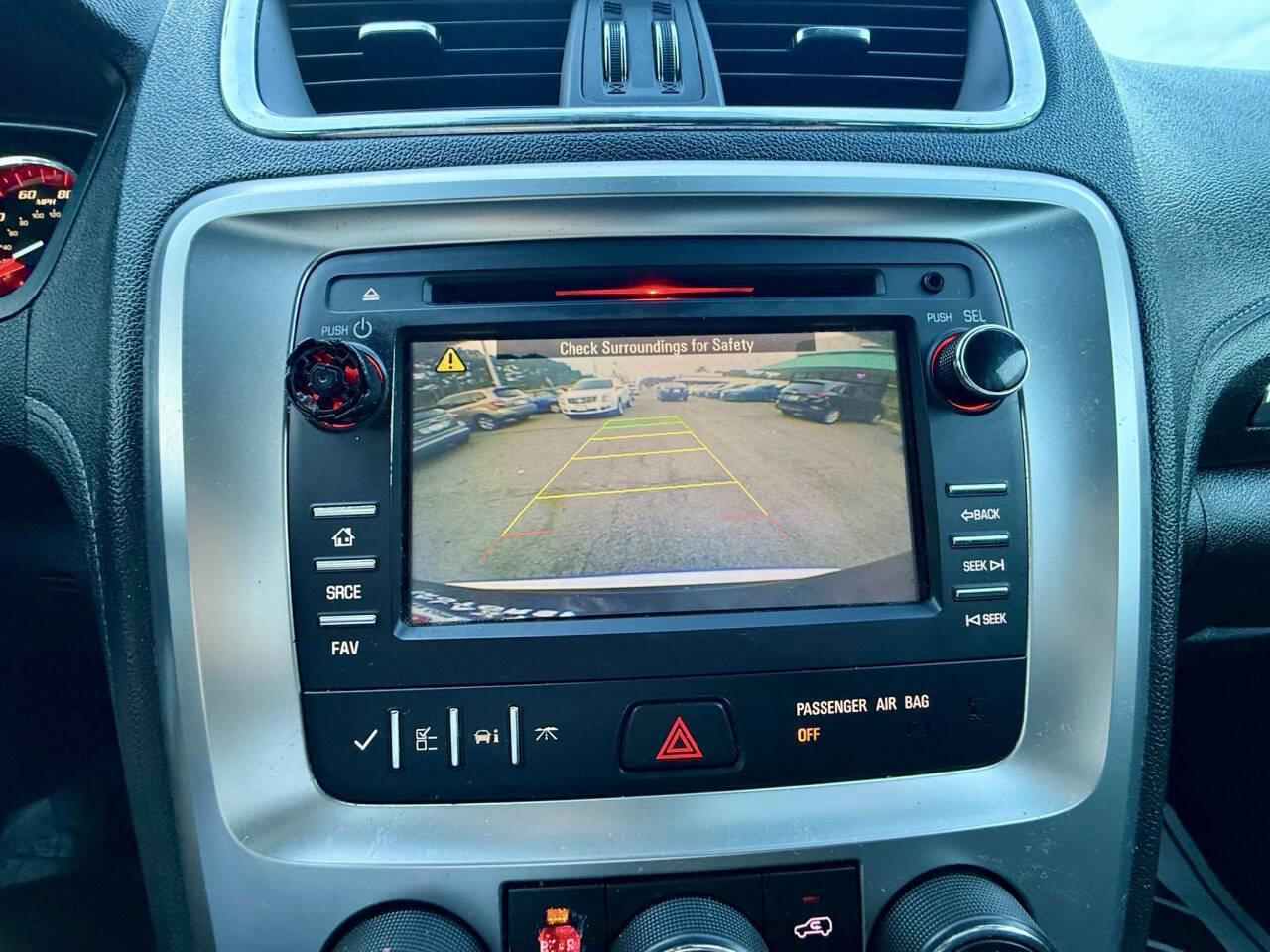 Used 2016 GMC Acadia SLE image 15