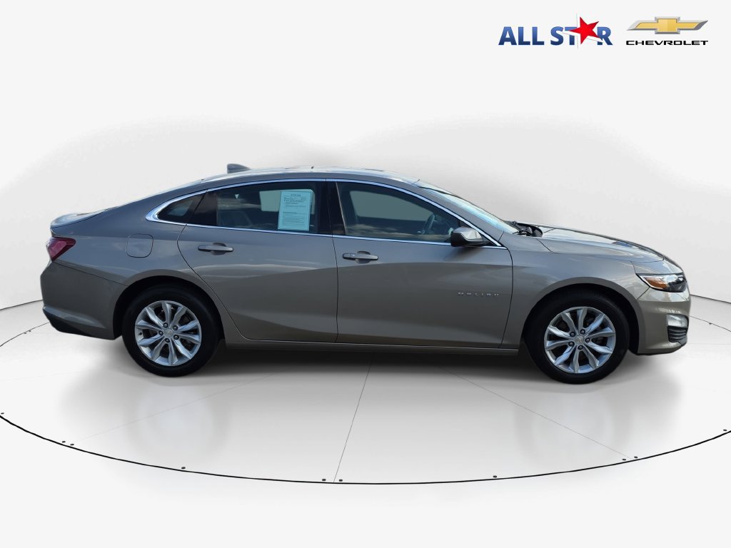 Used 2022 Chevrolet Malibu LT FWD image 2