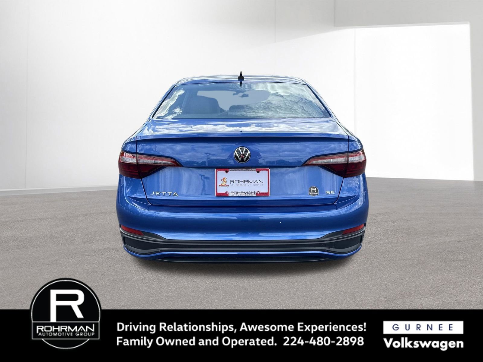 Used 2023 Volkswagen Jetta SE FWD image 7