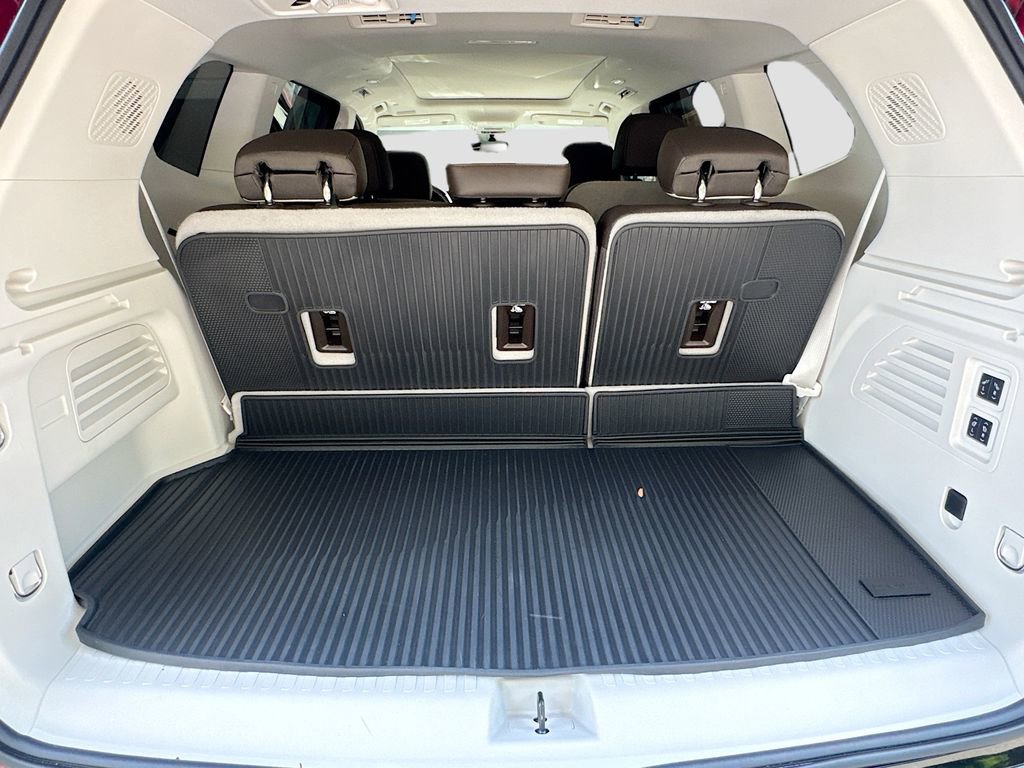 Used 2025 GMC Acadia Denali w/ Super Cruise Package FWD image 26