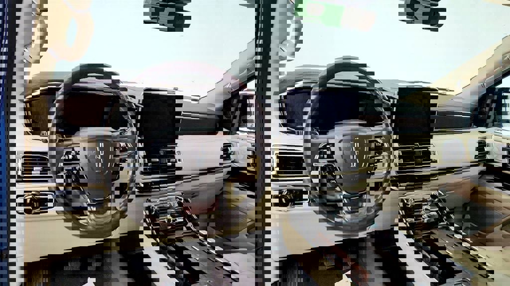 Used 2020 Lincoln Navigator Reserve w/ Luxury Package image 12