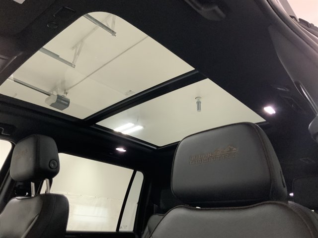 Used 2022 Chevrolet Suburban High Country w/ Max Trailering Package AWD/4WD image 42