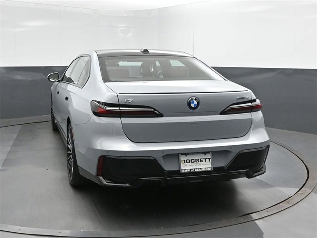 New 2026 BMW i7 eDrive50 w/ M Sport Package image 8