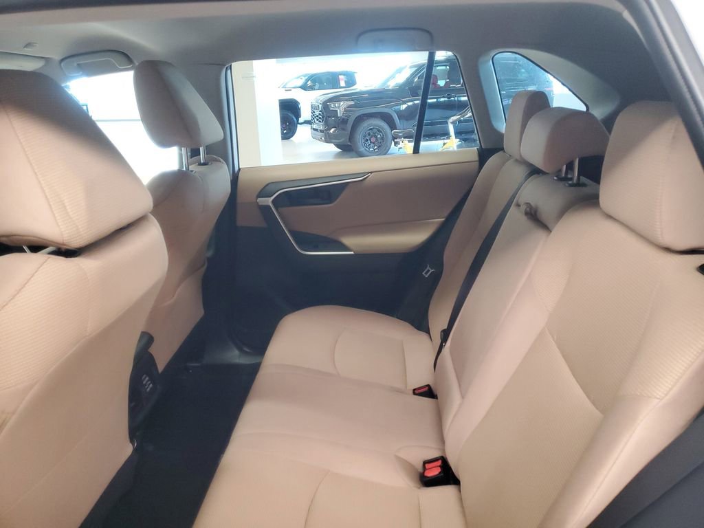 Used 2024 Toyota RAV4 LE image 10