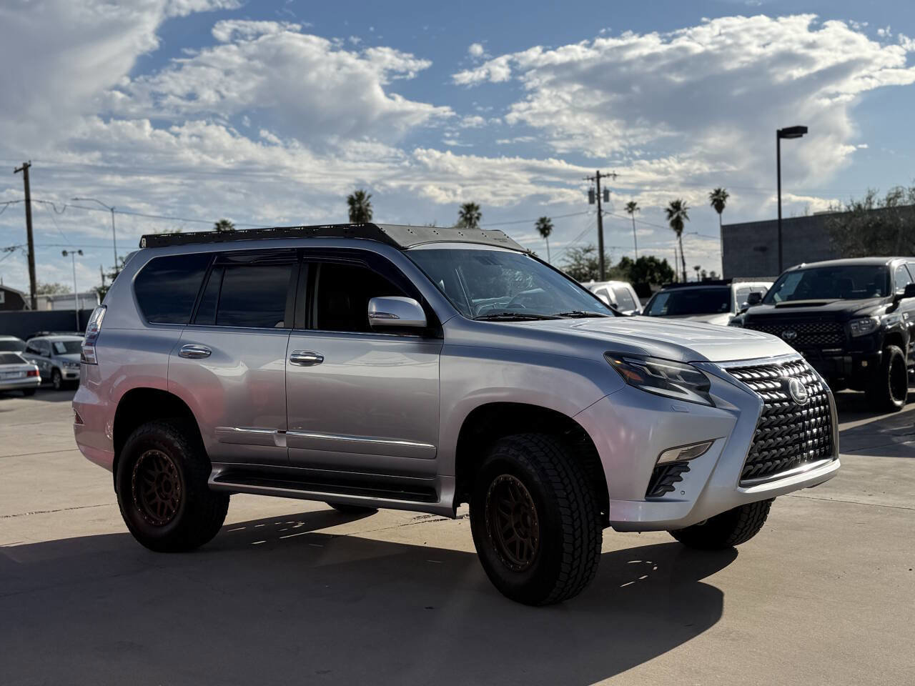 Used 2017 Lexus GX 460 Premium w/ Premium Package image 5