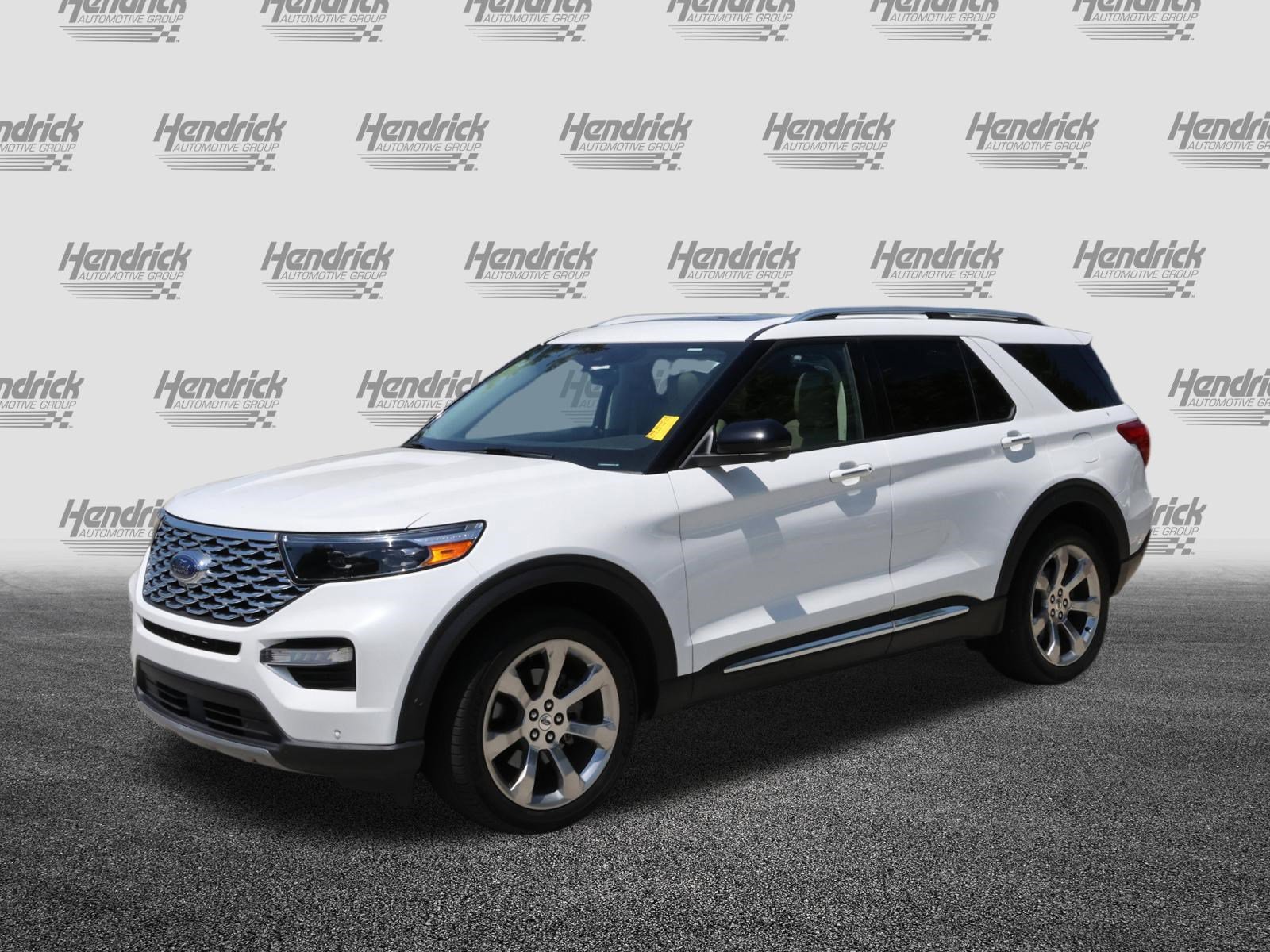 Used 2020 Ford Explorer Platinum w/ Premium Technology Package AWD/4WD image 5