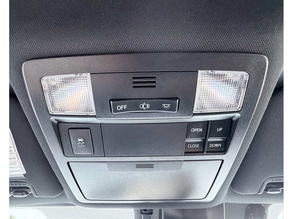 Used 2018 Toyota Tacoma Limited AWD/4WD image 15