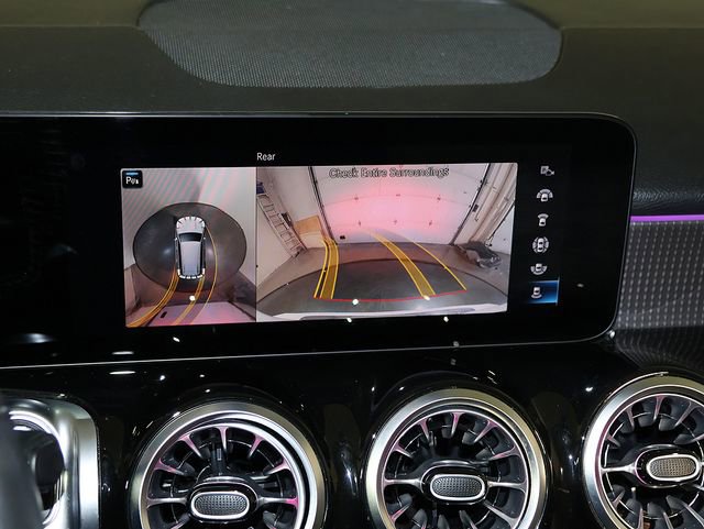 Used 2022 Mercedes-Benz GLB 250 4MATIC image 19