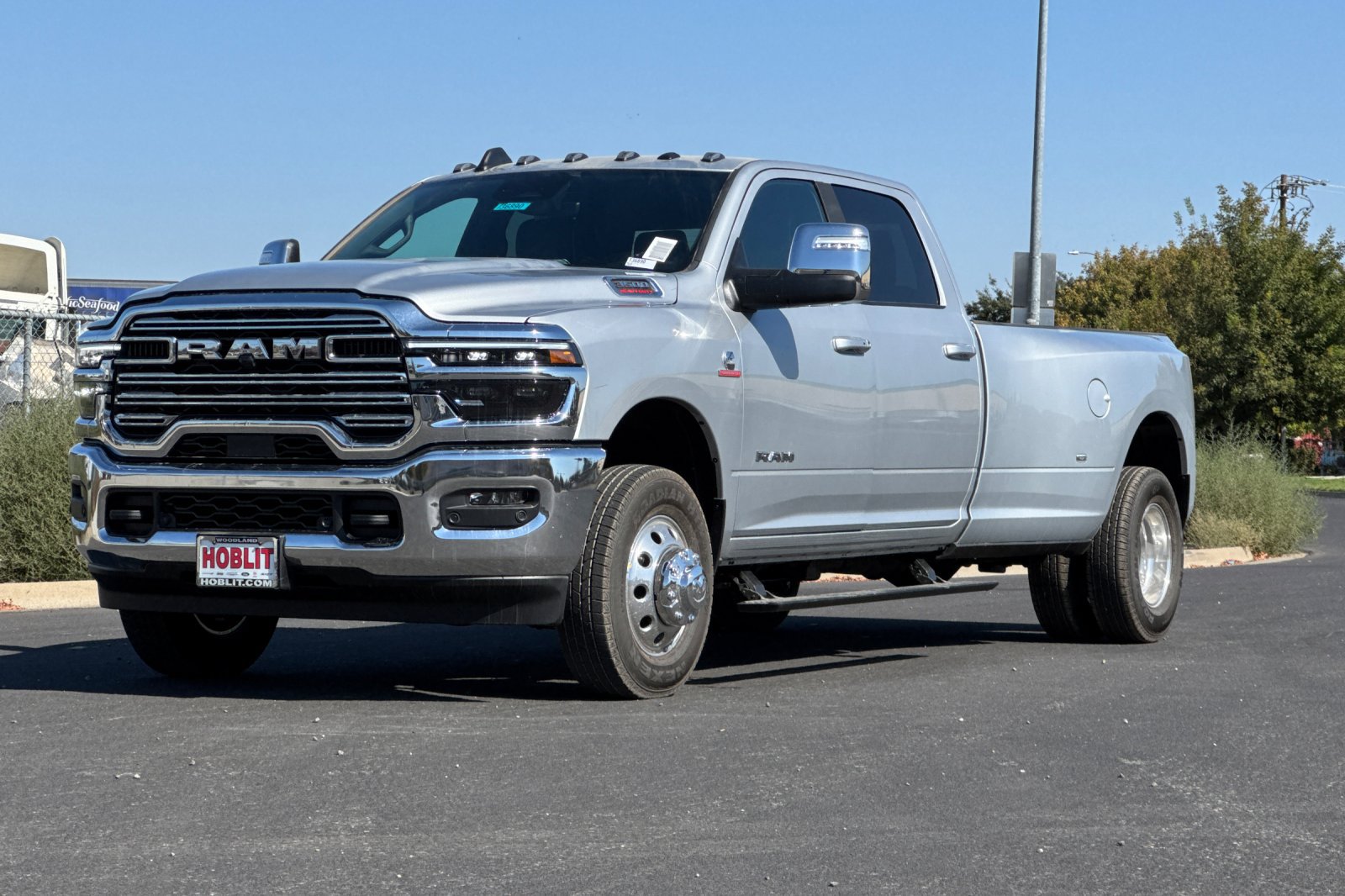 New 2027 RAM 3500 Laramie AWD/4WD image 7