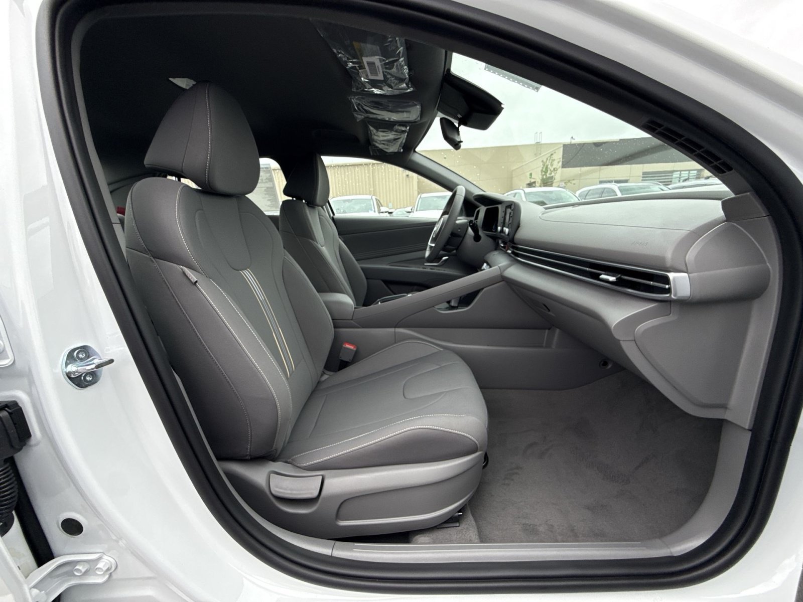 New 2026 Hyundai Elantra Sport FWD image 29
