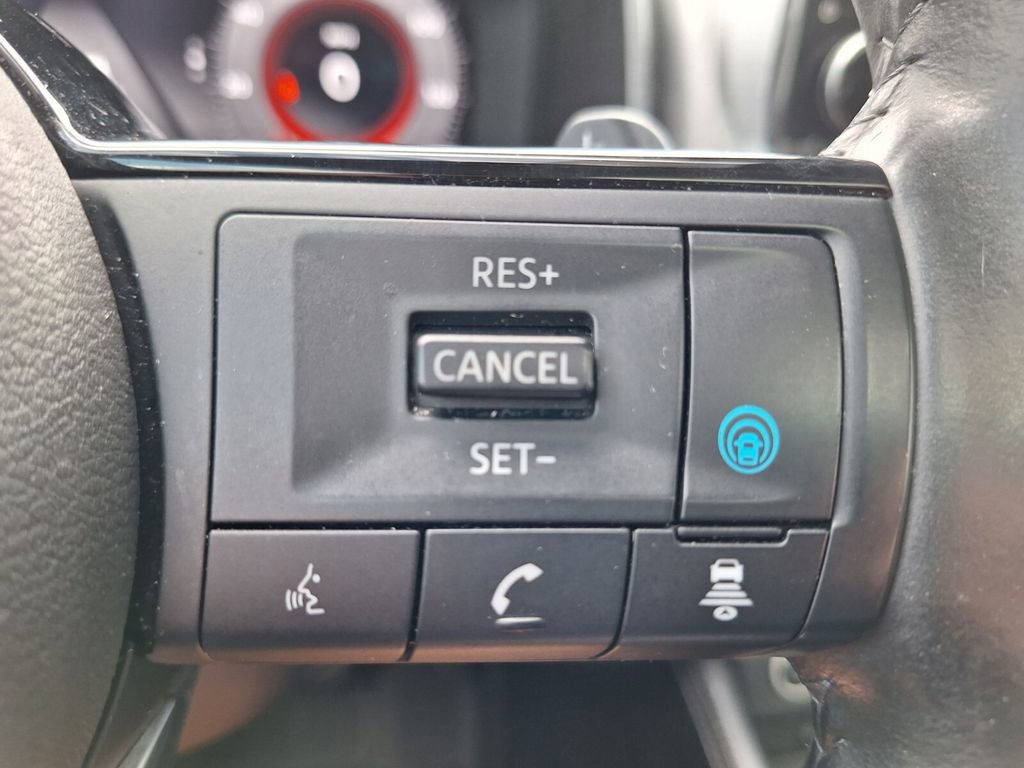 Used 2023 Nissan Rogue Platinum w/ Platinum Premium Package image 14