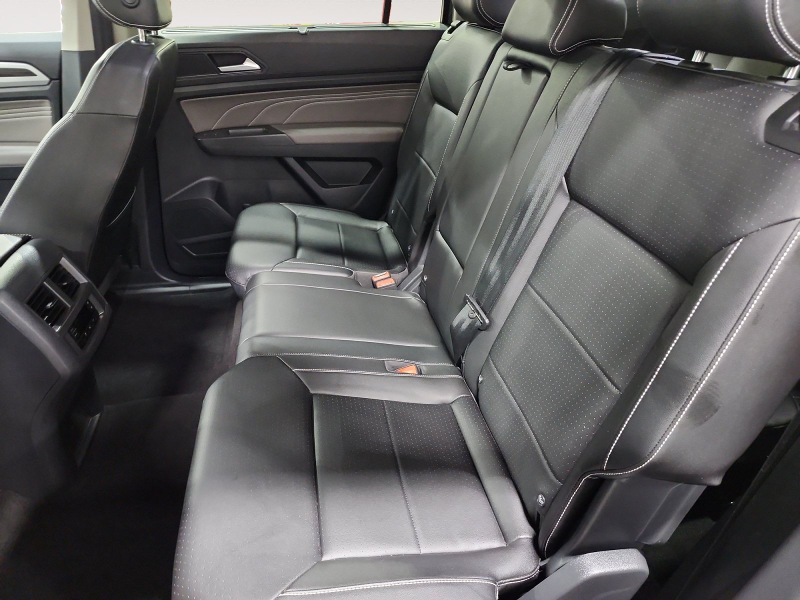 Used 2023 Volkswagen Atlas SE AWD/4WD image 13