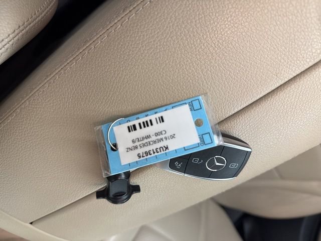 Used 2019 Mercedes-Benz C 300 4MATIC Sedan image 34