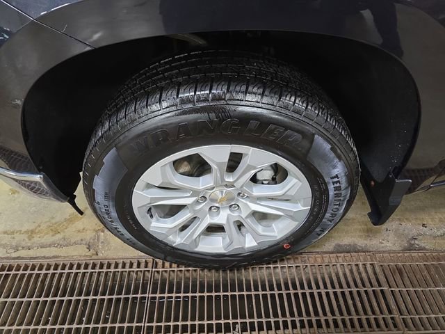 Used 2023 Chevrolet Silverado 1500 LTZ image 32