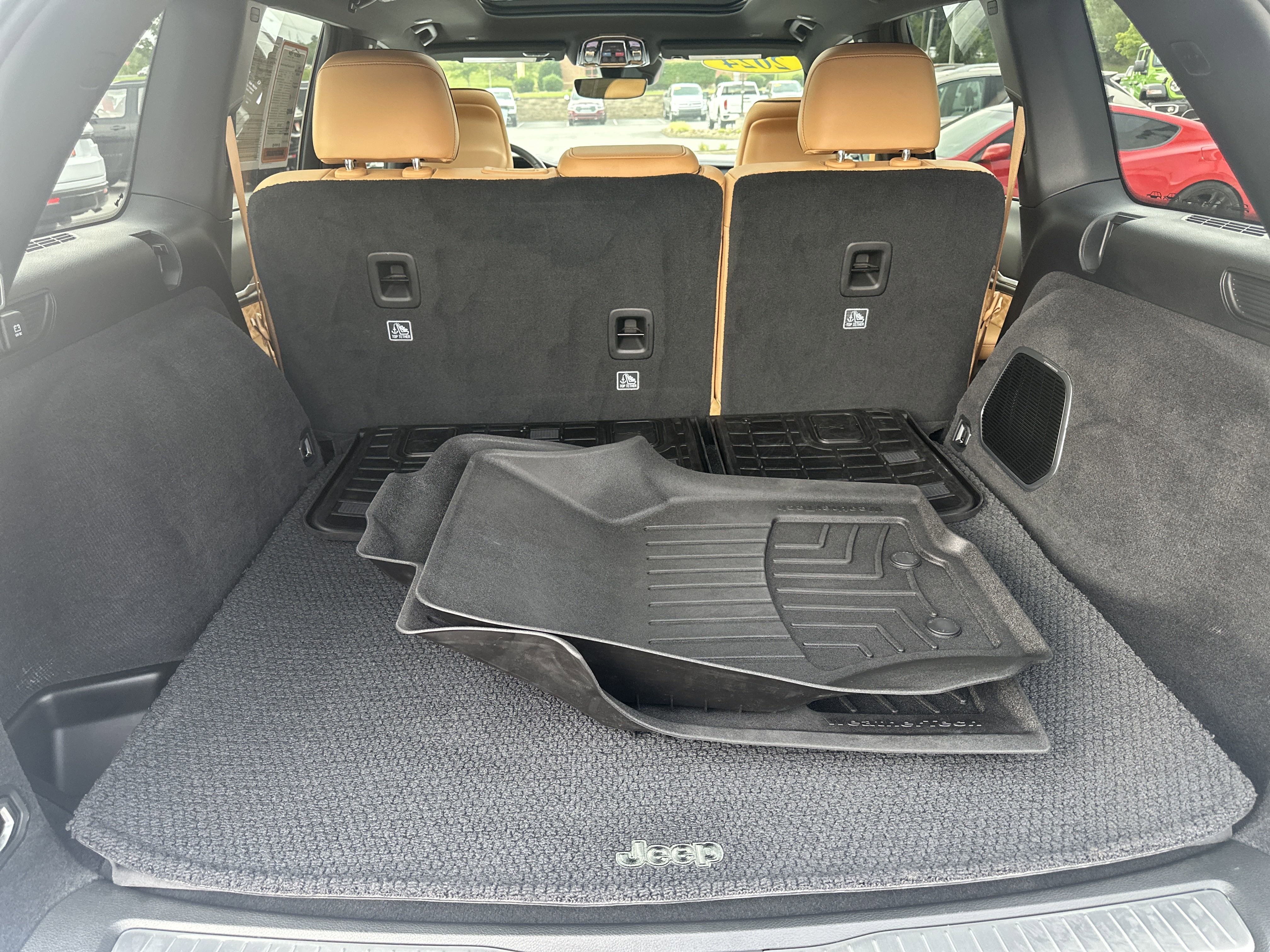 Used 2024 Jeep Grand Cherokee Summit image 22