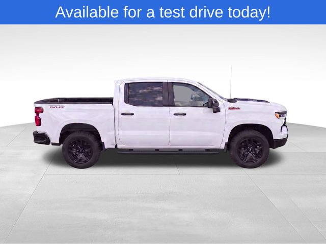 Used 2025 Chevrolet Silverado 1500 LT Trail Boss w/ LT Trail Boss Premium Package AWD/4WD image 3