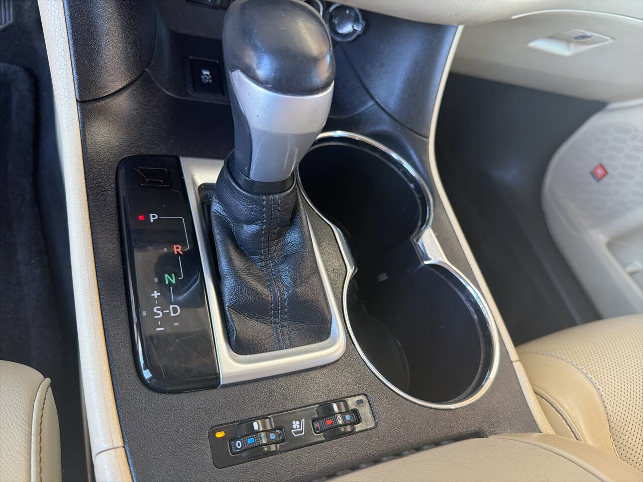 Used 2015 Toyota Highlander Limited image 24