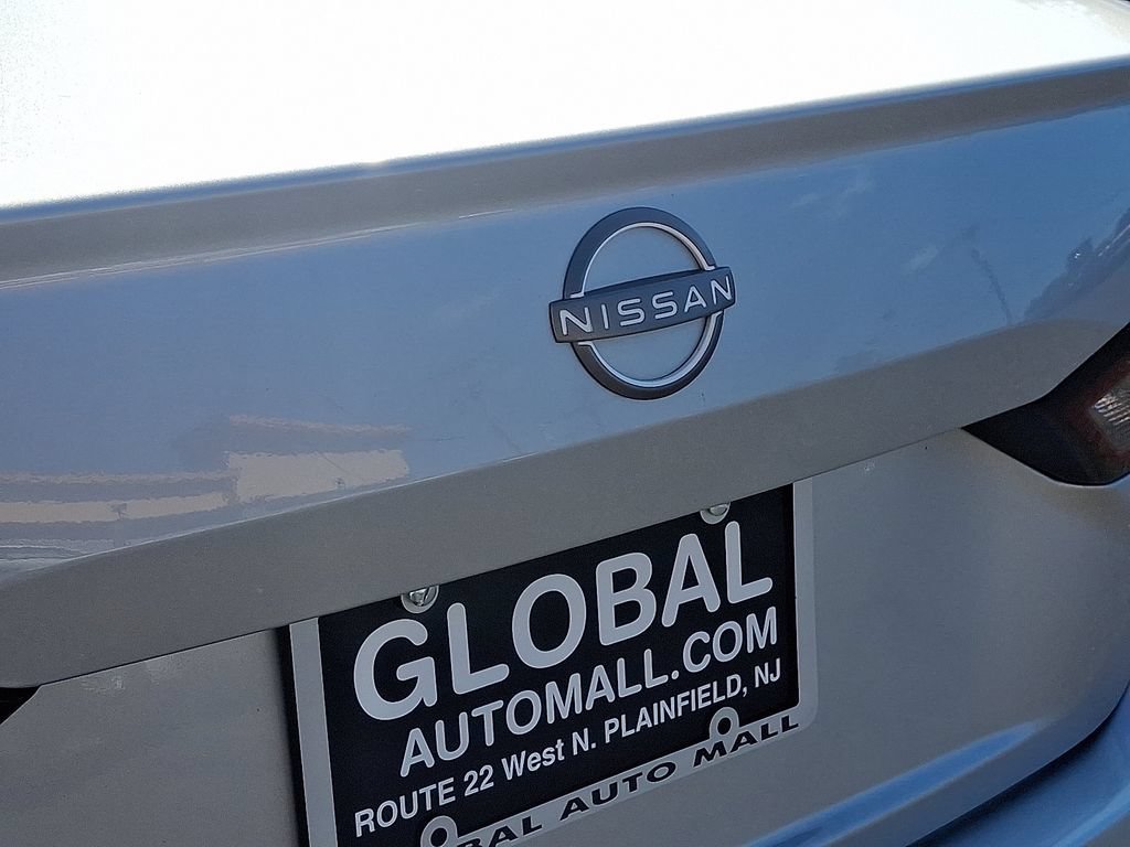 Used 2024 Nissan Altima 2.5 SV FWD image 30