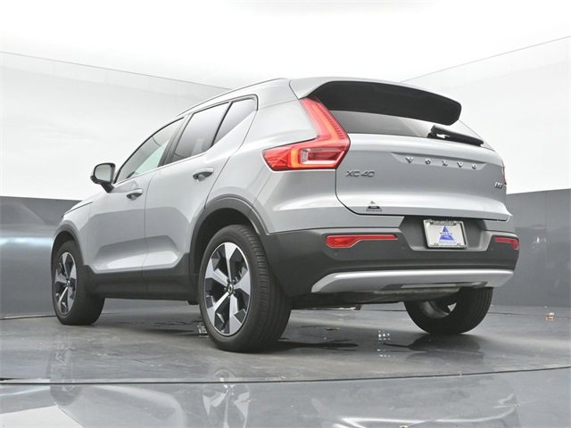 Used 2024 Volvo XC40 B5 Plus image 40