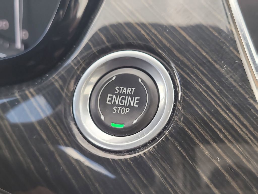 Used 2020 Cadillac XT6 Premium Luxury FWD image 29