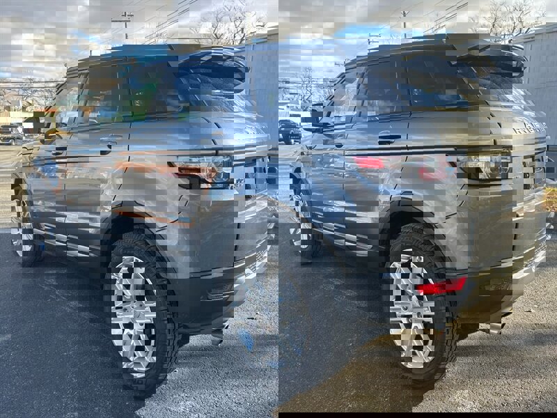 Used 2015 Land Rover Range Rover Evoque Pure Plus image 5