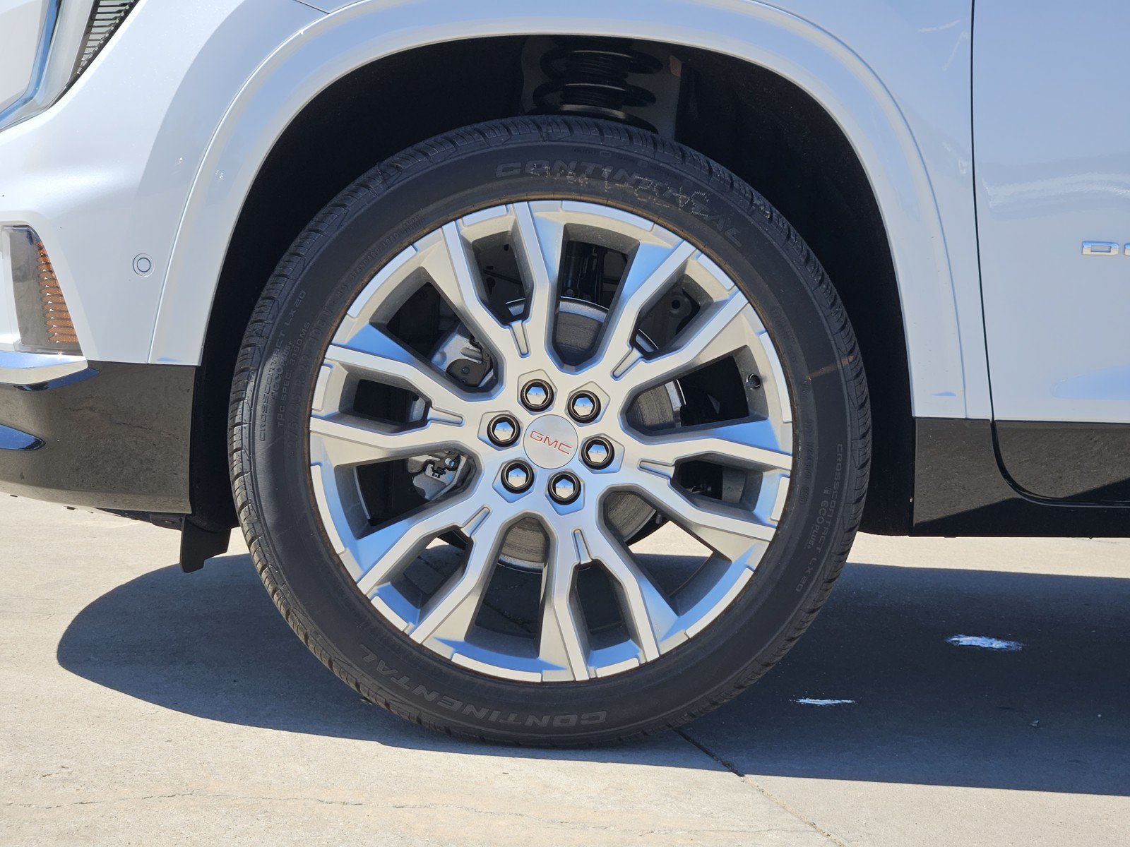 New 2027 GMC Acadia Denali w/ Denali Reserve Package AWD/4WD image 7