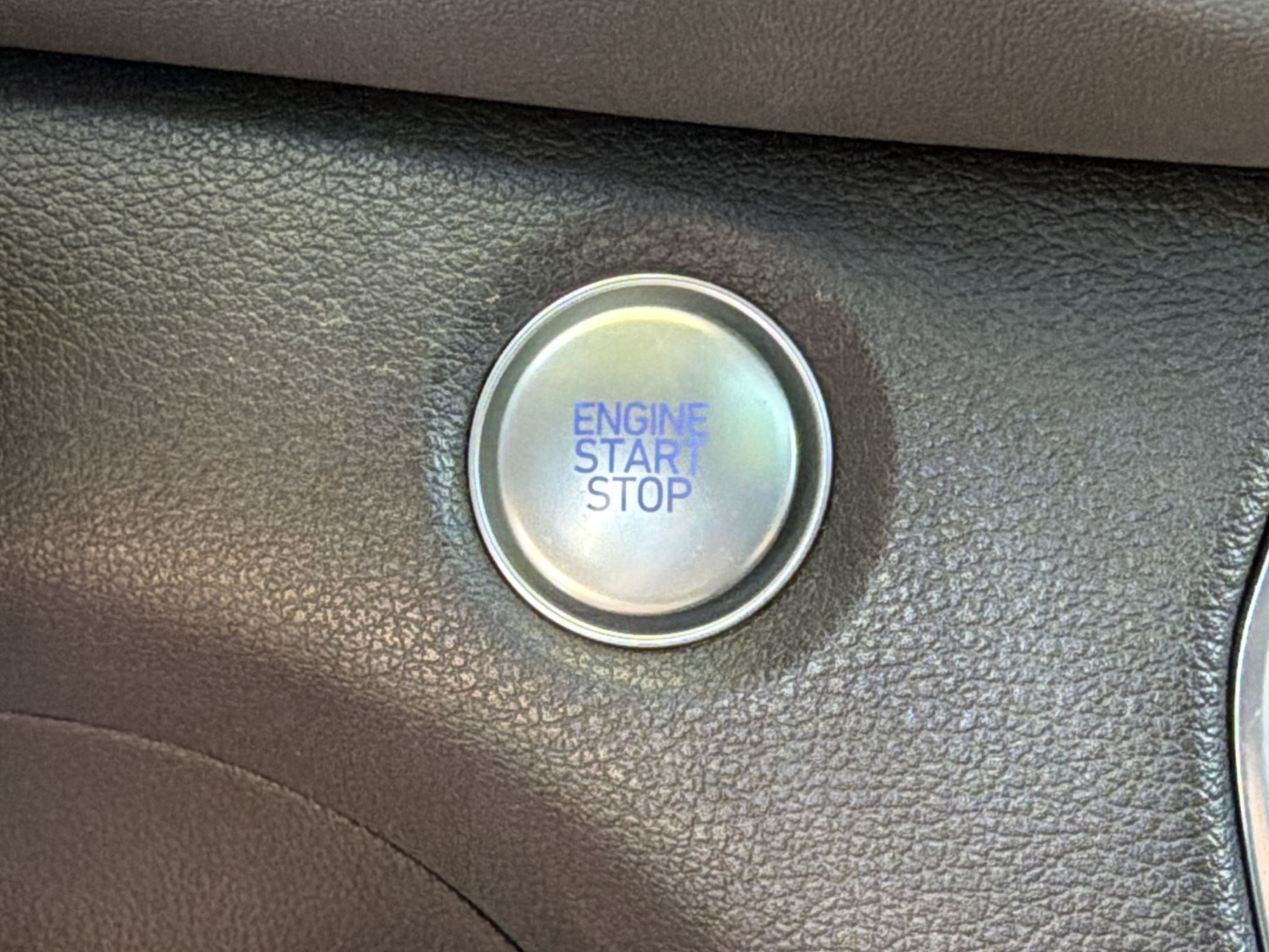 Used 2019 Hyundai Santa Fe FWD image 15