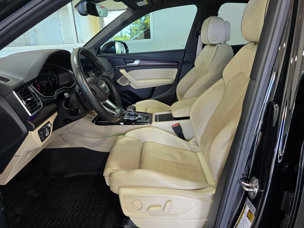 Used 2021 Audi Q5 Prestige w/ Prestige Package AWD/4WD image 23