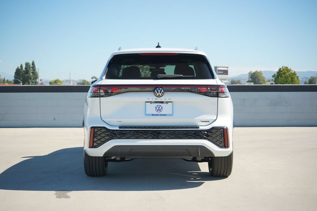 New 2026 Volkswagen Tiguan SEL R-Line AWD/4WD image 7