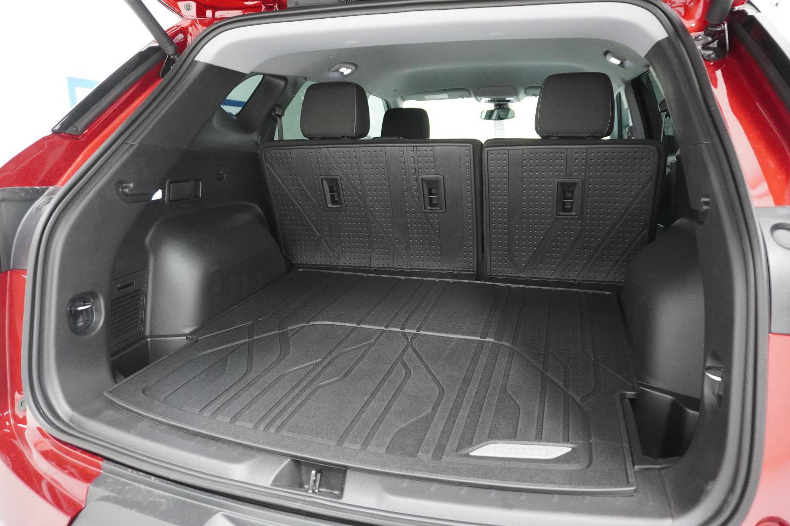 New 2026 Chevrolet Blazer LT w/ Convenience Package FWD image 8