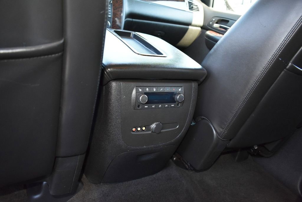 Used 2008 GMC Yukon Denali image 33