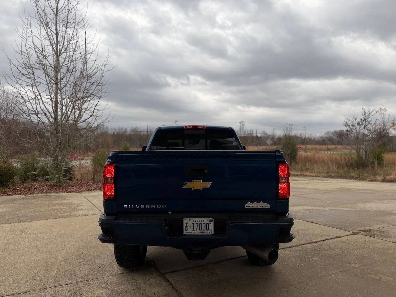 Used 2018 Chevrolet Silverado 2500 High Country w/ Duramax Plus Package image 6