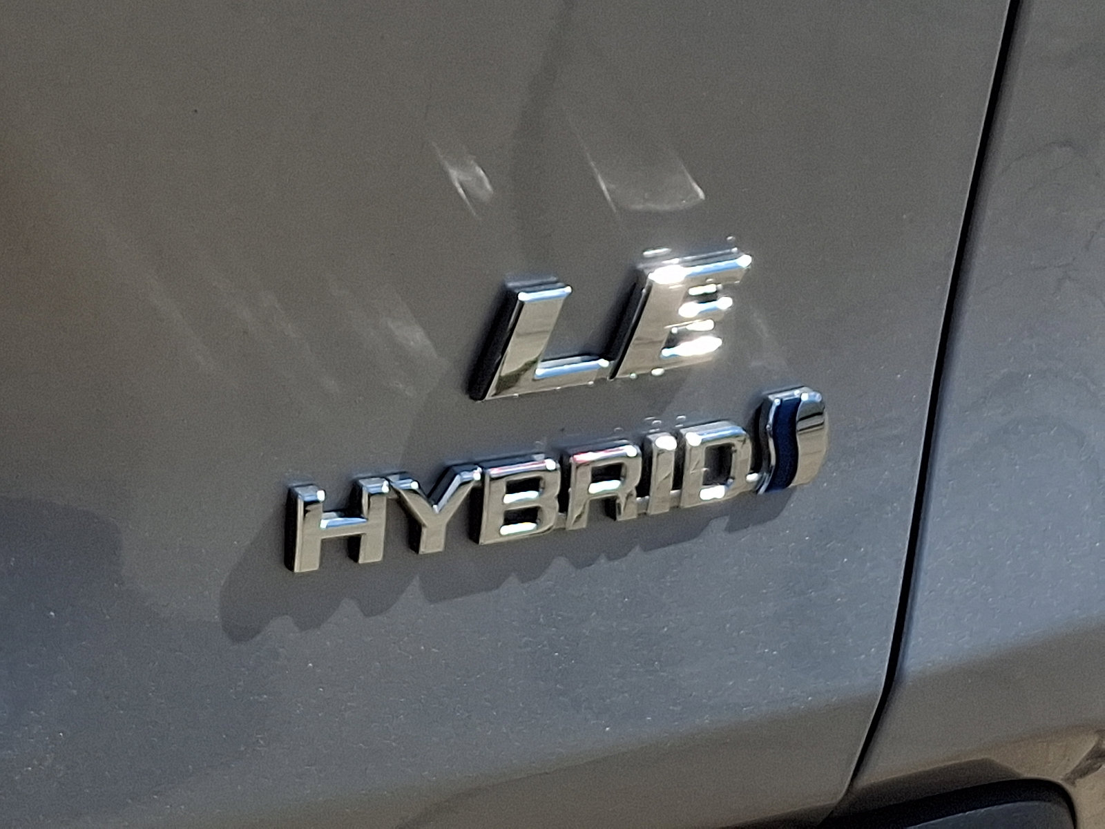 Used 2021 Toyota RAV4 LE image 32