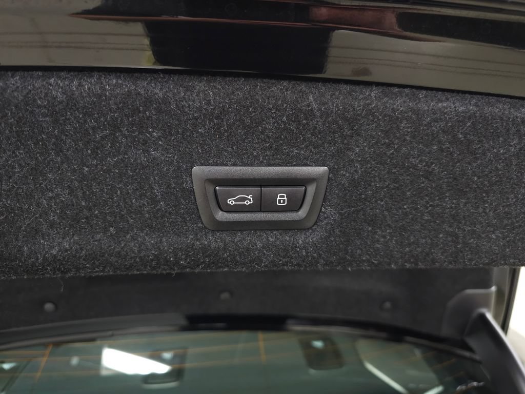 Used 2025 BMW M340i xDrive w/ Premium Package AWD/4WD image 9