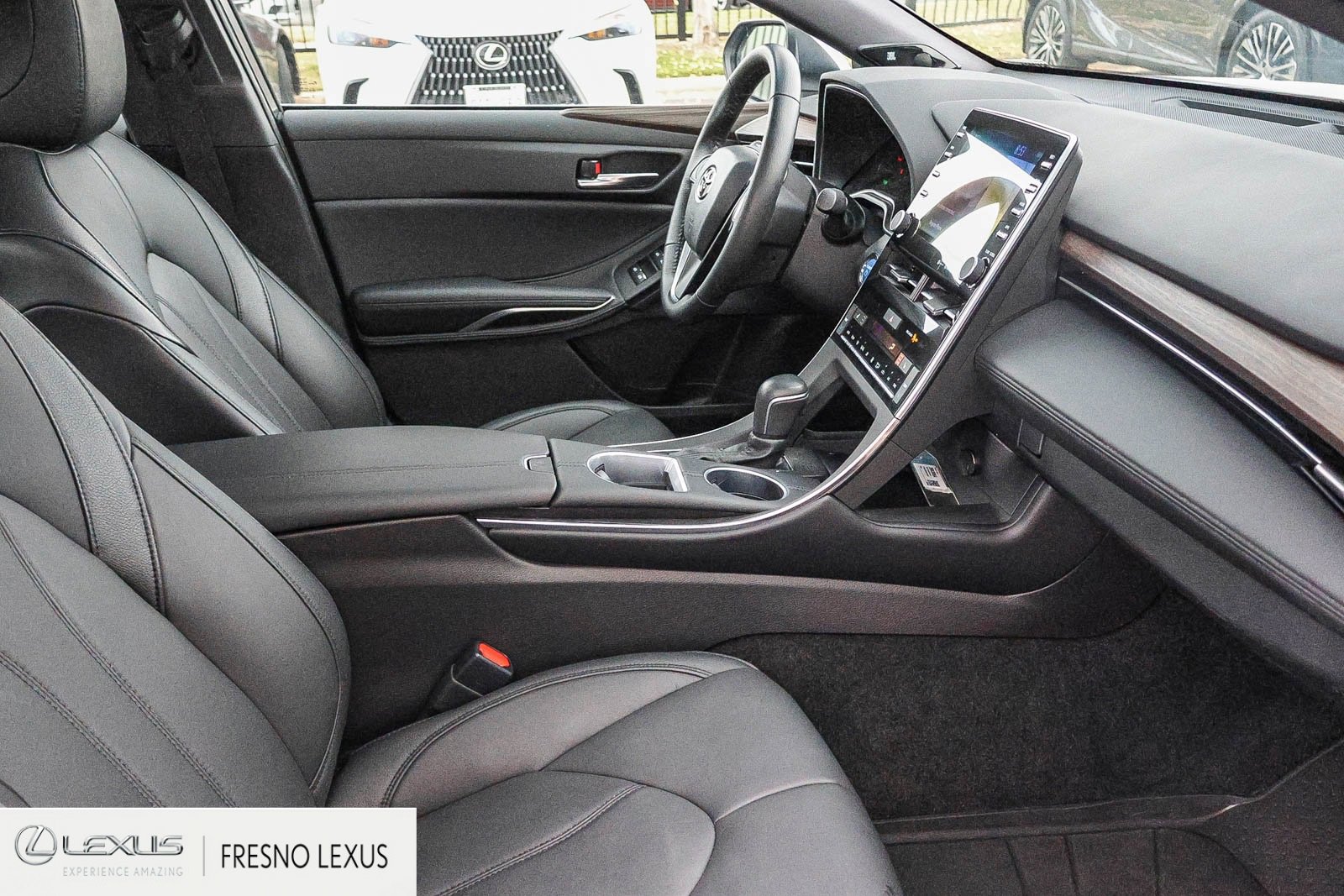 Used 2022 Toyota Avalon XLE image 12