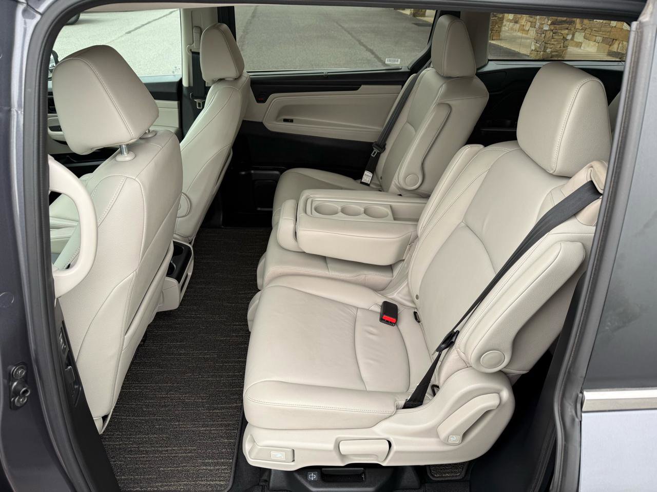 Used 2025 Honda Odyssey EX-L image 16