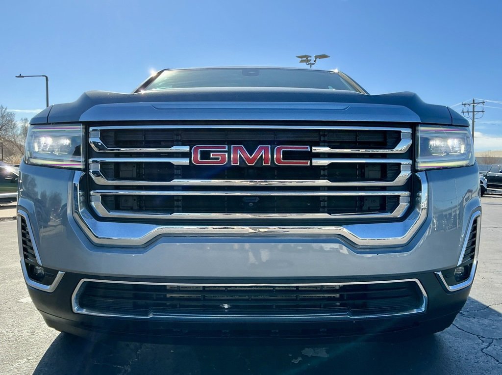 Used 2023 GMC Acadia SLT w/ Technology Package image 9