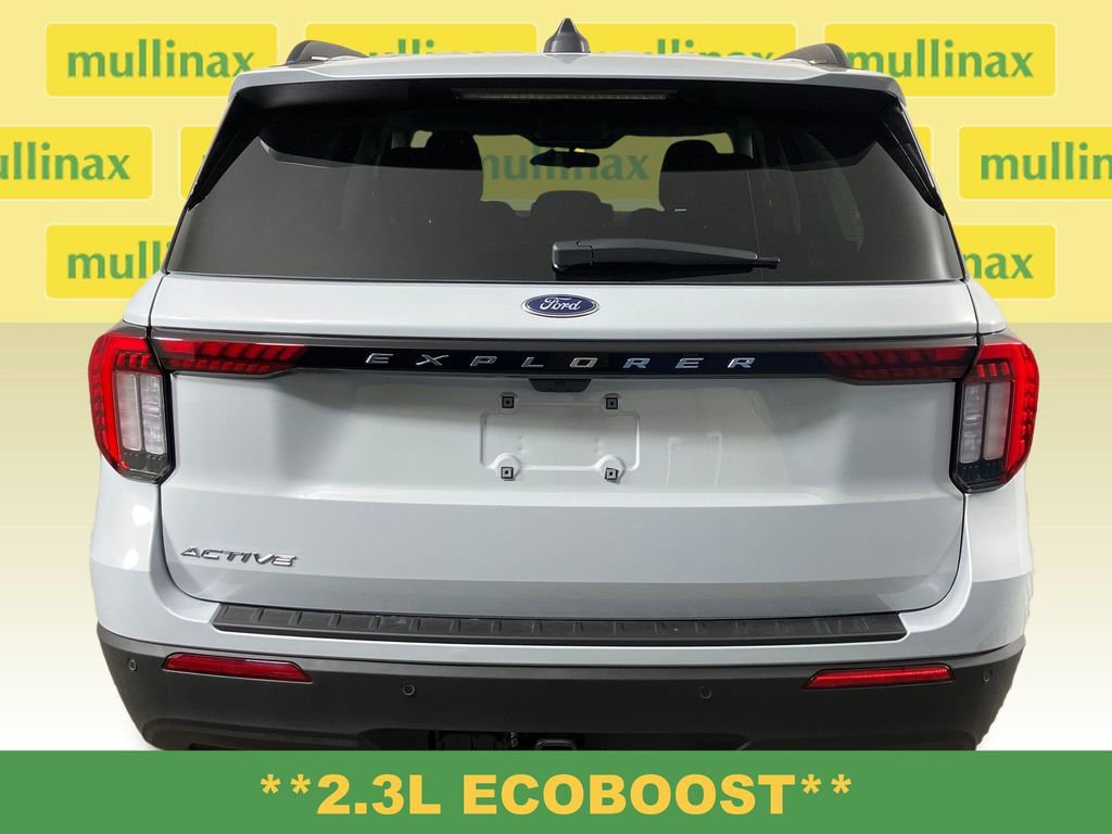 New 2026 Ford Explorer Active RWD image 8