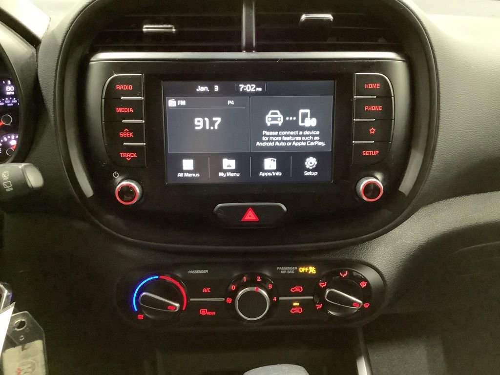 Certified 2020 Kia Soul S image 17