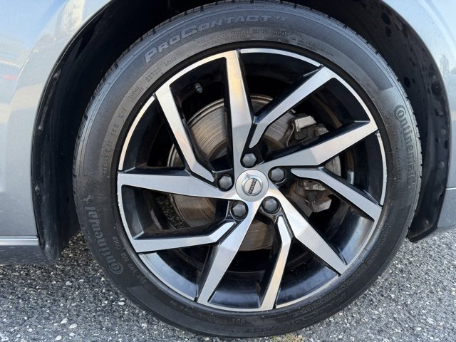 Used 2020 Volvo S60 T5 Momentum w/ Protection Package Premier image 18