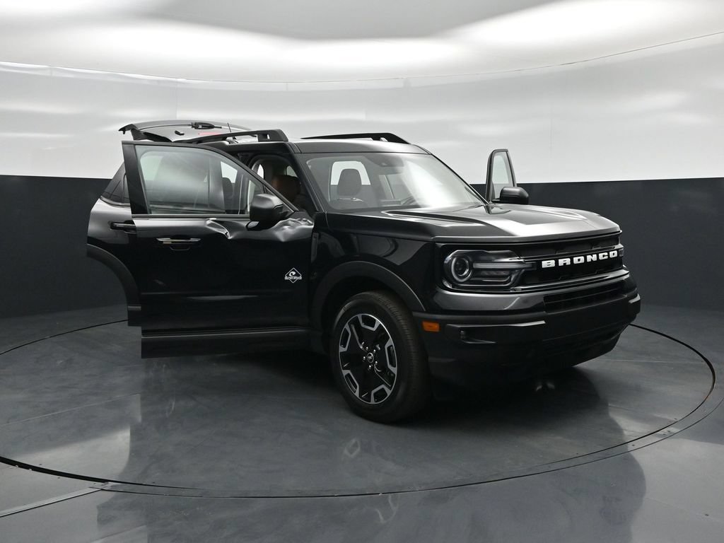Certified 2023 Ford Bronco Sport Outer Banks w/ Tech Package AWD/4WD image 32