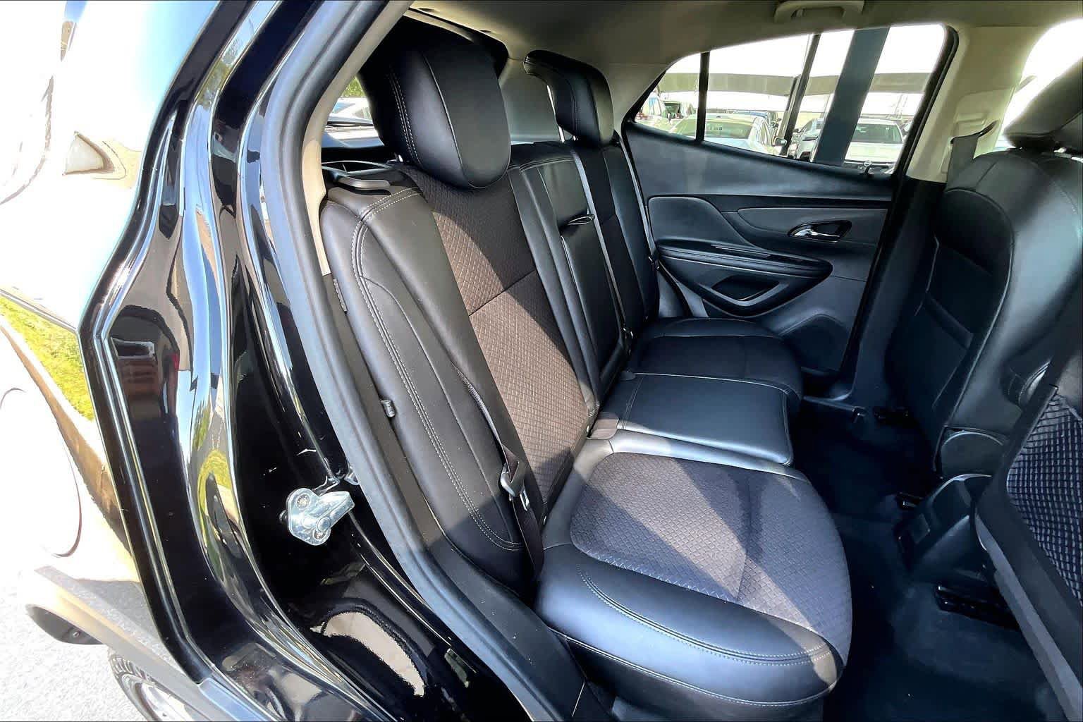 Used 2020 Buick Encore Preferred image 20