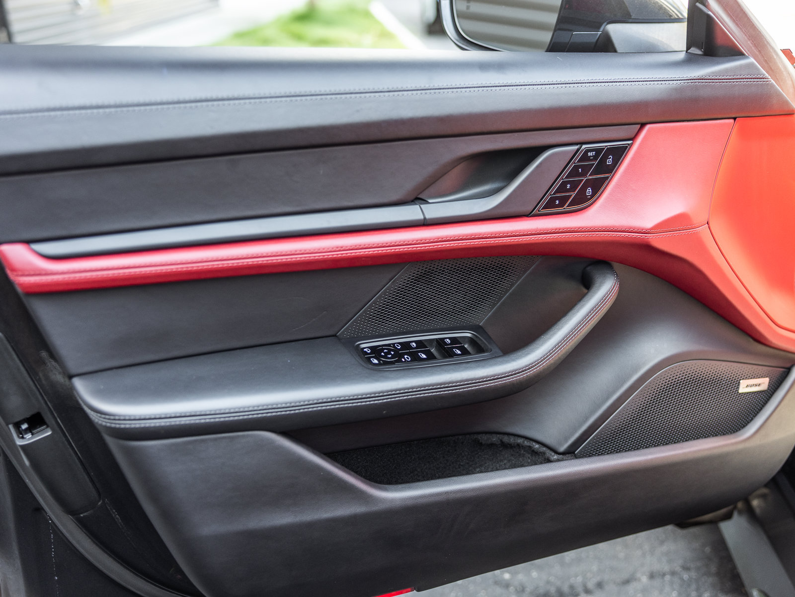 Certified 2020 Porsche Taycan Turbo AWD/4WD image 16